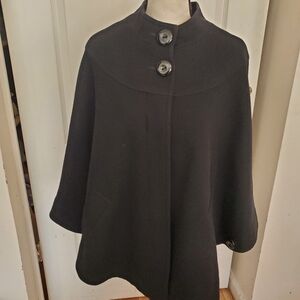 Helene Berman black cape size S